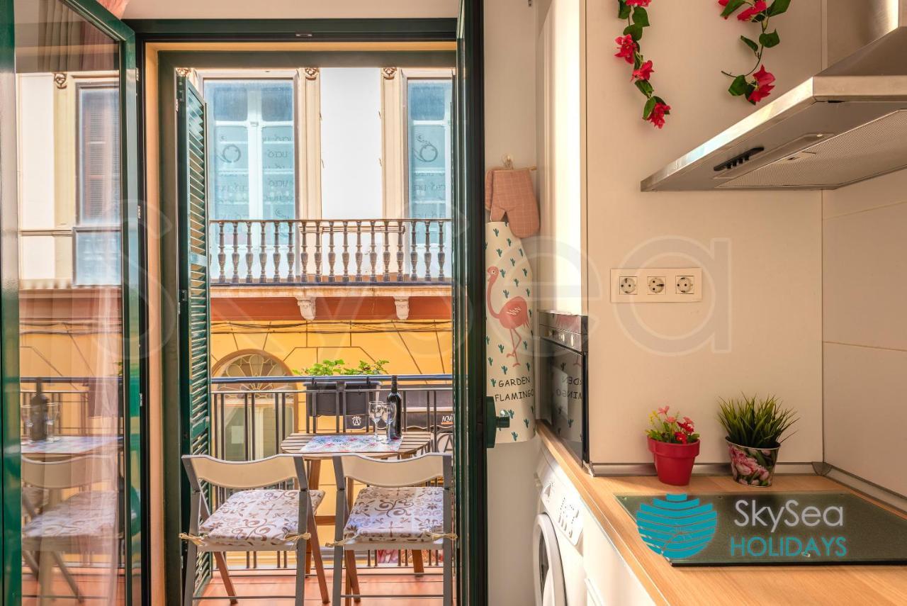 Skysea Holidays City Center Suites Málaga Eksteriør bilde