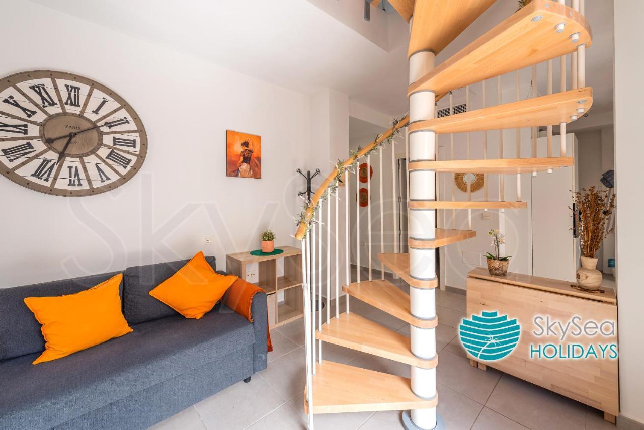 Skysea Holidays City Center Suites Málaga Eksteriør bilde