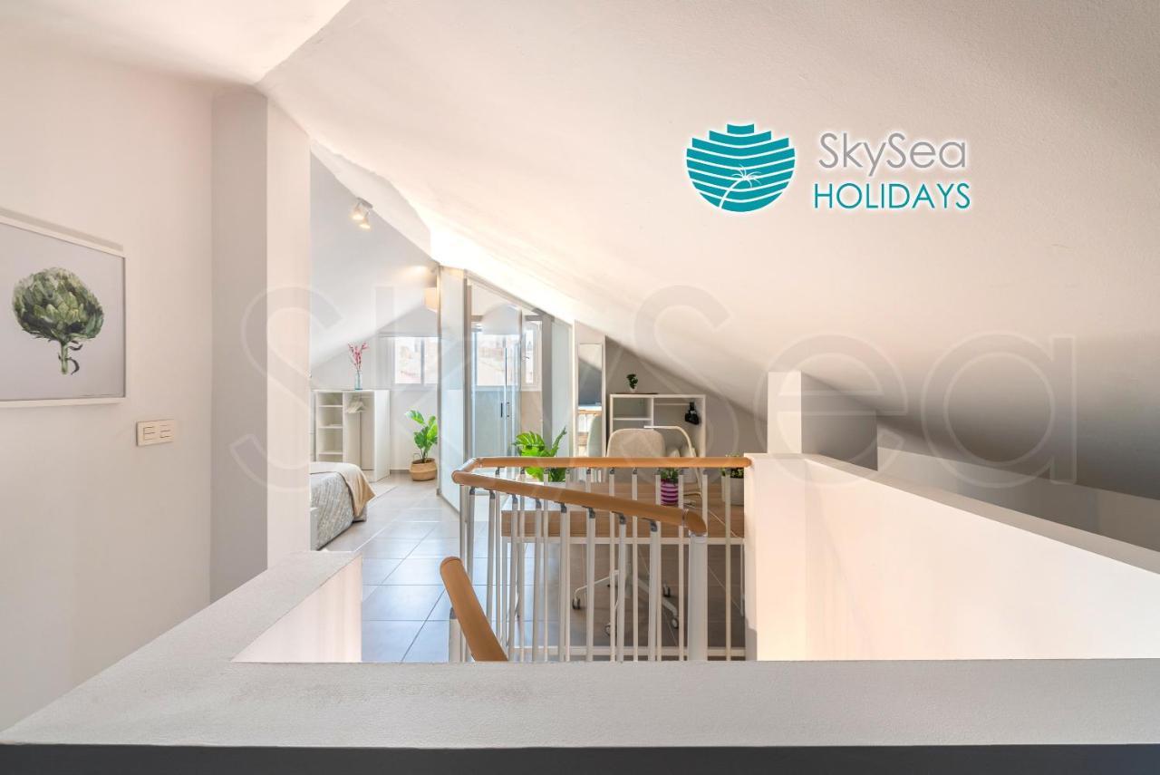 Skysea Holidays City Center Suites Málaga Eksteriør bilde